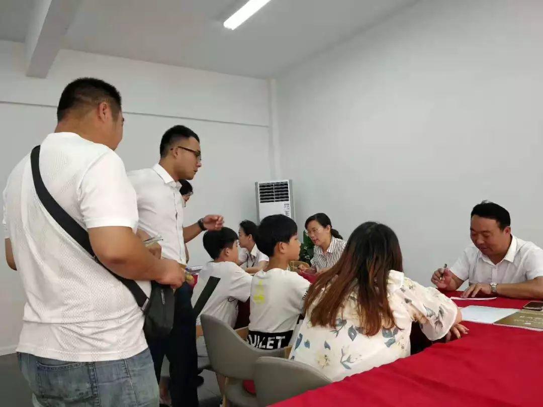 好怙恃+好先生！本周日，，，，，中招说明会，，，，，与您相约在景物如画的304am永利集团官网都会森林学校!