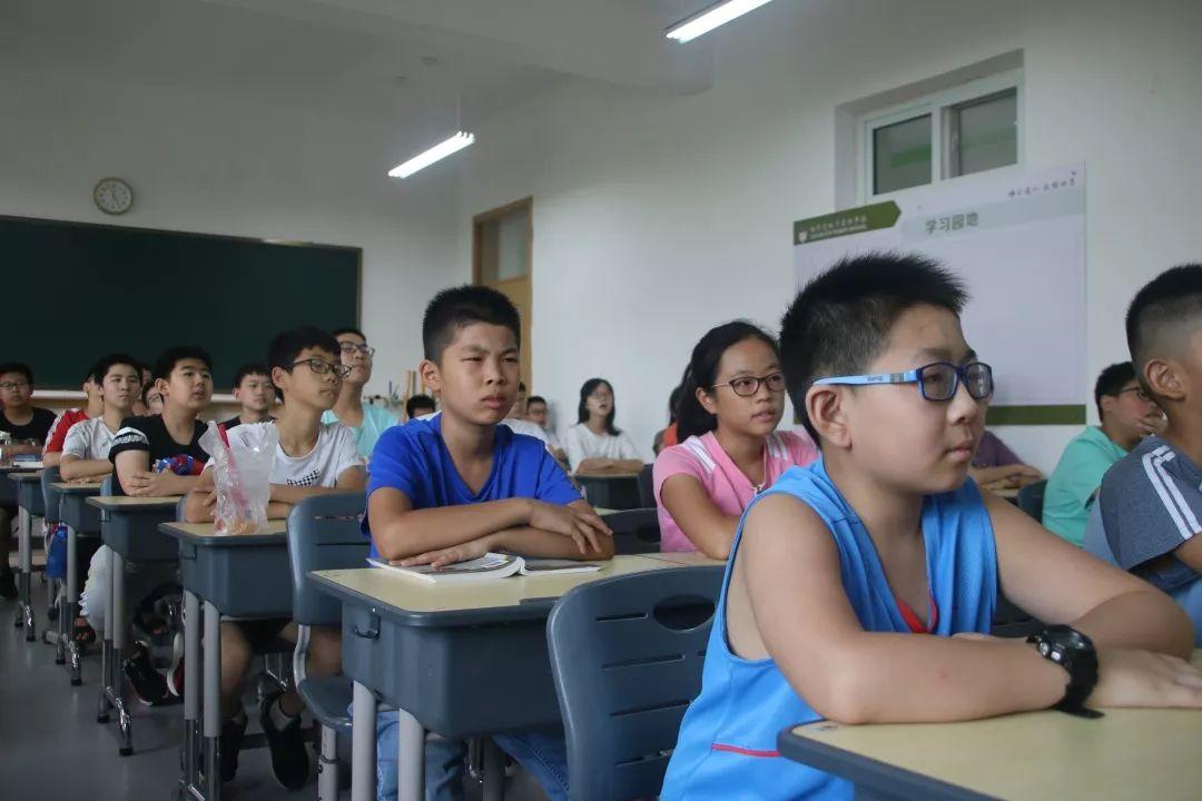 大事记|304am永利集团官网都会森林学校新生报到暨军训开营仪式