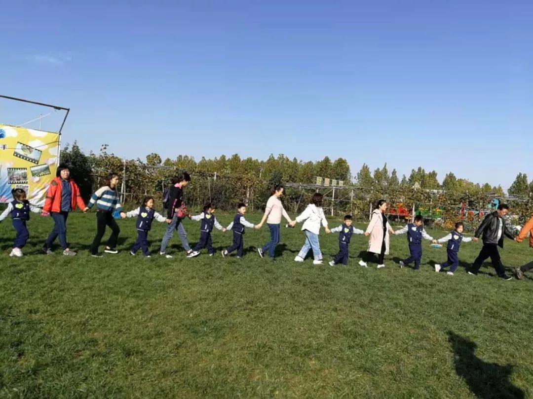 304am永利集团官网多元素养秋季亲子户外研学营——让孩子快乐学习！