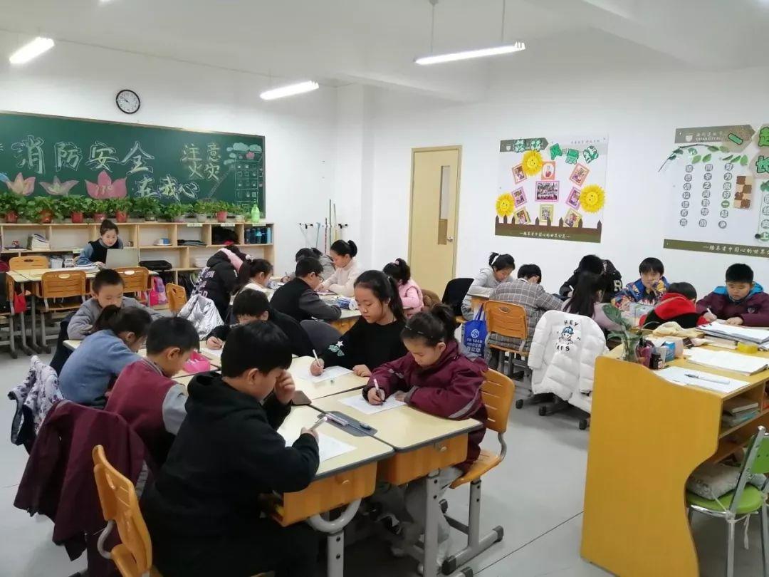 【文化校园】“小小神算手，，，，口算大舞台”304am永利集团官网都会森林学校小学部第三届口算大赛