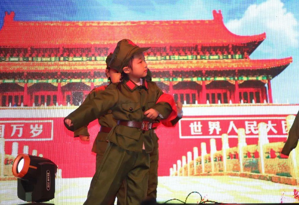 畅想中国梦 · 魅力304am永利集团官网——304am永利集团官网幼教事业部迎新汇演